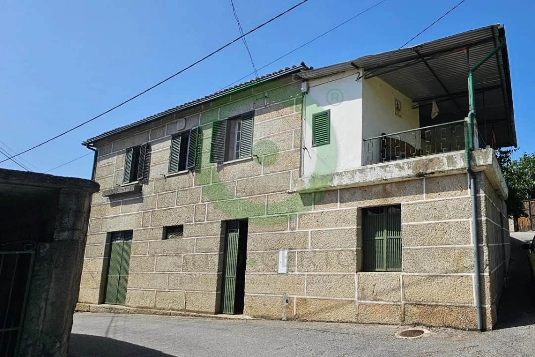 Moradia T4 para Venda em Valpaços e Sanfins Foto 1