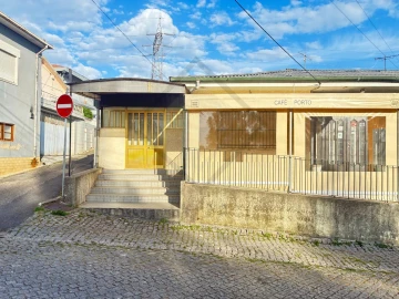 Moradia T2 para Venda em Sandim, Olival, Lever e Crestuma