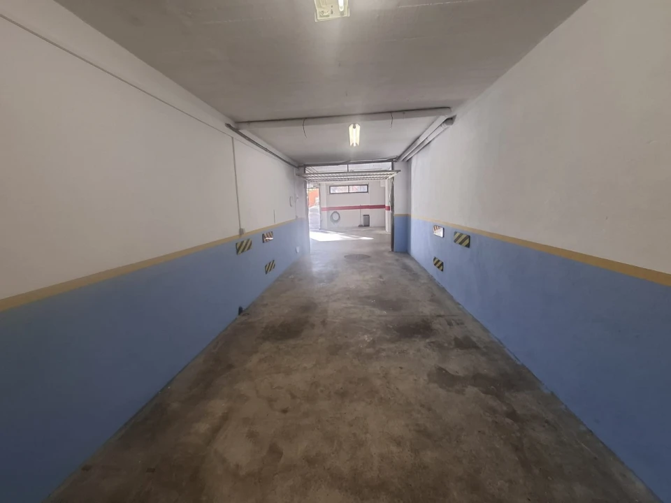 Garagem para Arrendamento em Algueirão-Mem Martins Foto 3