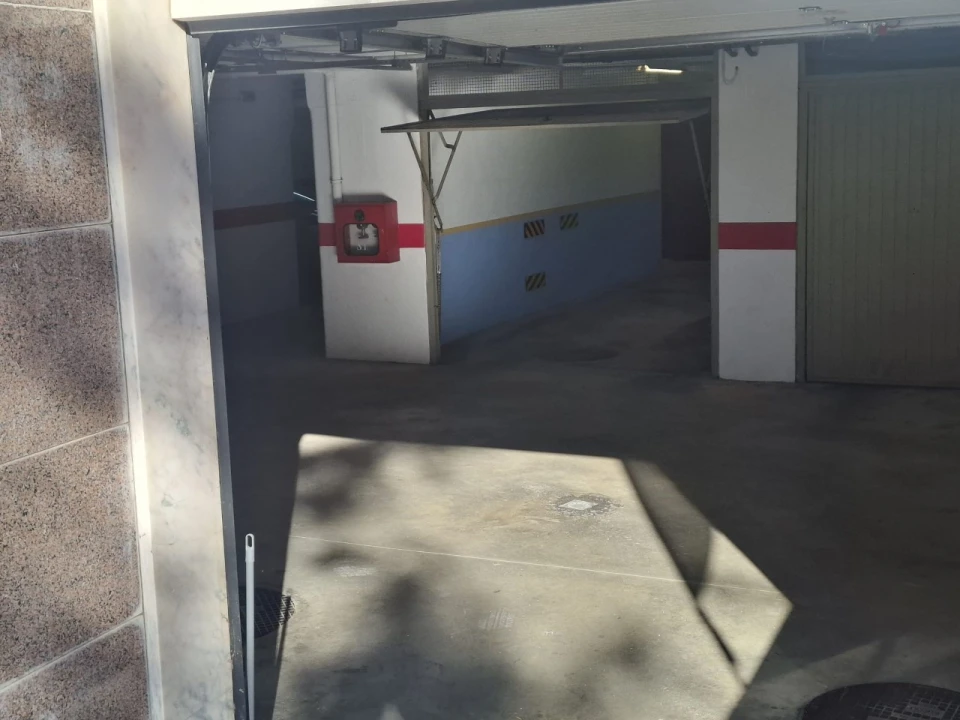 Garagem para Arrendamento em Algueirão-Mem Martins Foto 5