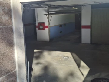 Garagem para Arrendamento em Algueirão-Mem Martins