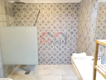 Moradia T14 para Venda em Loule (São Clemente)
