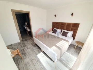 Moradia T14 para Venda em Loule (São Clemente)