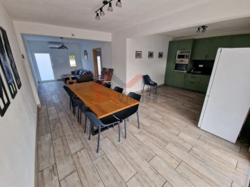 Moradia T14 para Venda em Loule (São Clemente)
