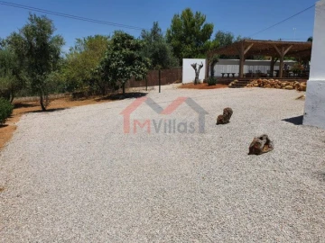 Moradia T14 para Venda em Loule (São Clemente)