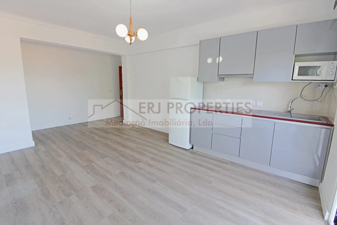 Apartamento T2 para Venda em Altura Foto 4