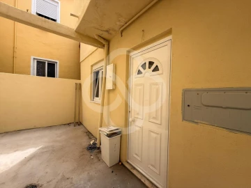 Prédio para Venda em Sacavém e Prior Velho