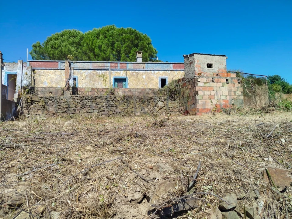 Moradia T2 para Venda em Santa Catarina da Fonte do Bispo Foto 10