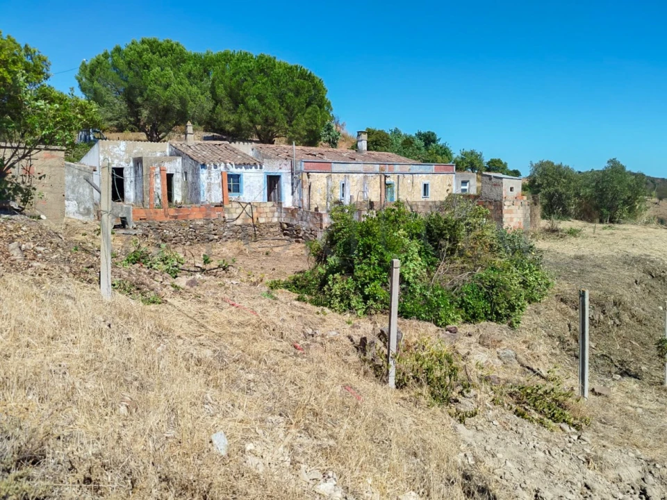 Moradia T2 para Venda em Santa Catarina da Fonte do Bispo Foto 5