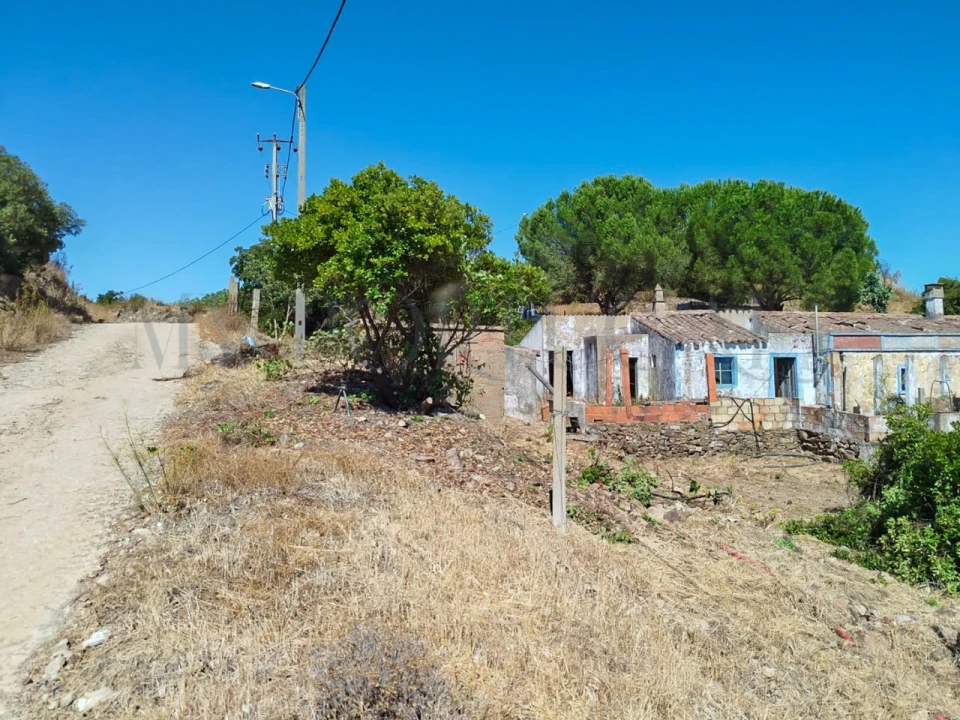 Moradia T2 para Venda em Santa Catarina da Fonte do Bispo Foto 13
