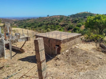 Moradia T2 para Venda em Santa Catarina da Fonte do Bispo