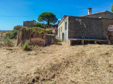 Moradia T2 para Venda em Santa Catarina da Fonte do Bispo