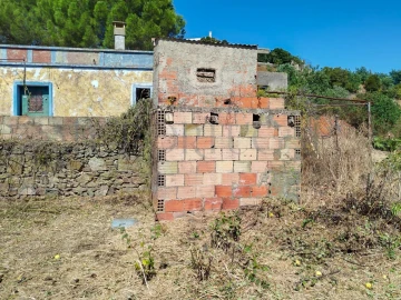 Moradia T2 para Venda em Santa Catarina da Fonte do Bispo