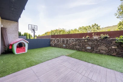 Moradia T4 para Venda em Nogueira, Fraião e Lamaçães