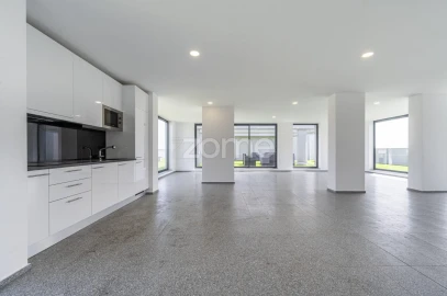 Apartamento T4 para Venda em Moreira