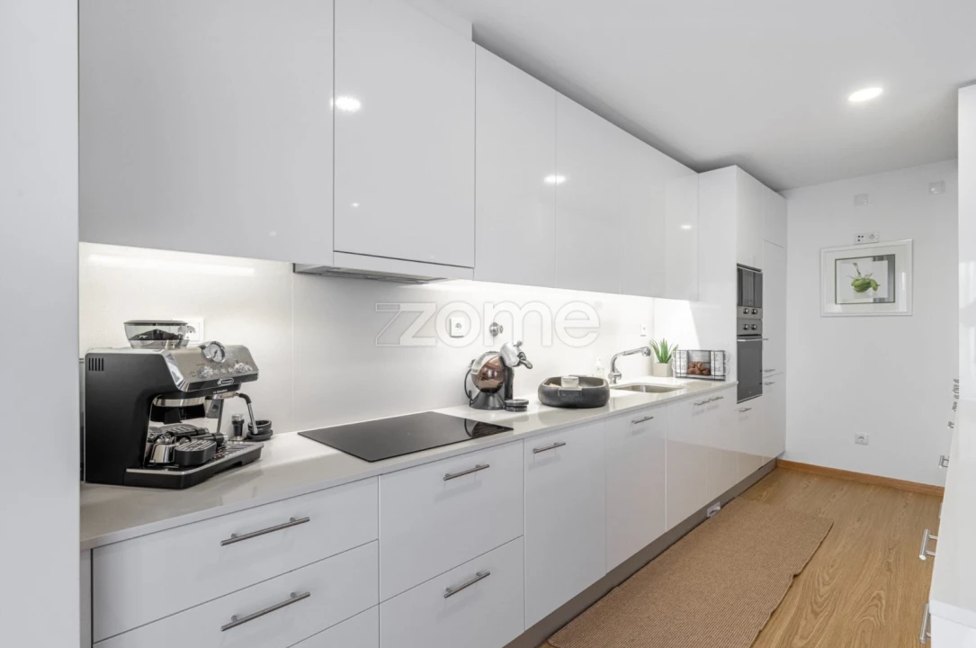 Apartamento T4 para Venda em Moreira Foto 13