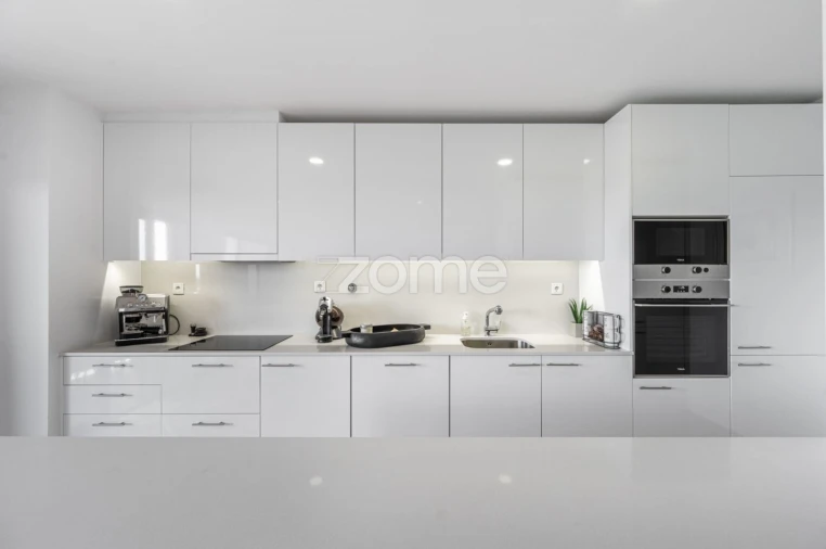 Apartamento T4 para Venda em Moreira Foto 10