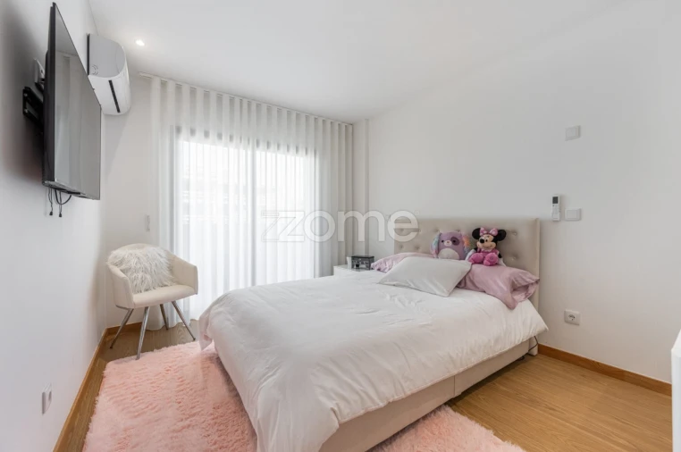 Apartamento T4 para Venda em Moreira Foto 31