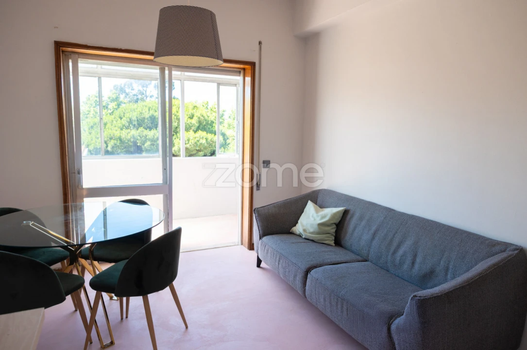 Apartamento T2 para Venda em Cedofeita, Santo Ildefonso, Sé, Miragaia, São Nicolau e Vitória Foto 1