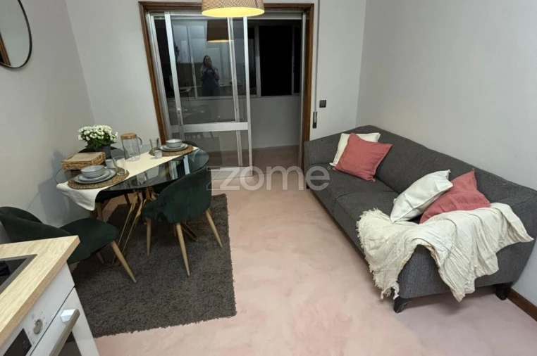 Apartamento T2 para Venda em Cedofeita, Santo Ildefonso, Sé, Miragaia, São Nicolau e Vitória Foto 24