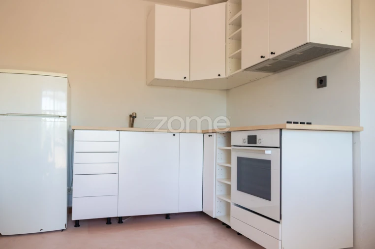 Apartamento T2 para Venda em Cedofeita, Santo Ildefonso, Sé, Miragaia, São Nicolau e Vitória Foto 4