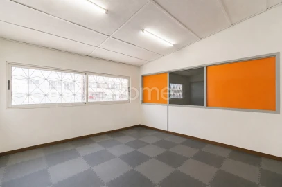 Terreno Comércio / Armazém para Venda em São Mamede de Infesta e Senhora da Hora