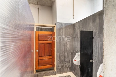 Terreno Comércio / Armazém para Venda em São Mamede de Infesta e Senhora da Hora