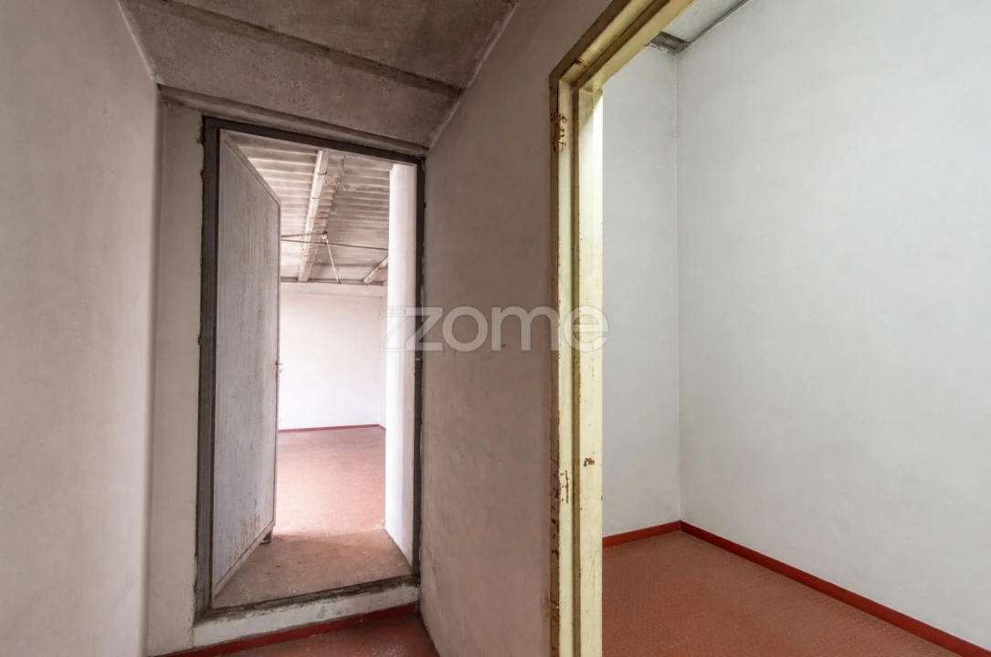 Terreno Comércio / Armazém para Venda em São Mamede de Infesta e Senhora da Hora Foto 27