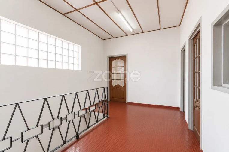 Terreno Comércio / Armazém para Venda em São Mamede de Infesta e Senhora da Hora Foto 21