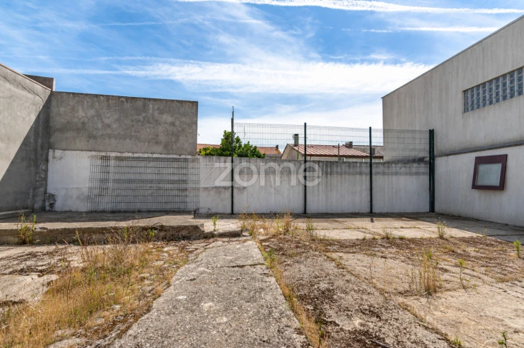 Terreno Comércio / Armazém para Venda em São Mamede de Infesta e Senhora da Hora Foto 32