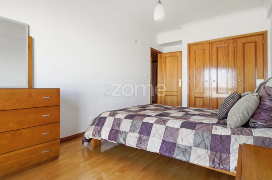 Apartamento T2 para Venda em São Domingos de Rana Foto 10