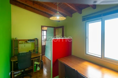 Moradia T3 para Venda em Rosto do Cão (São Roque)
