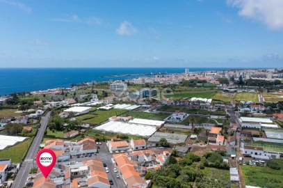 Moradia T3 para Venda em Rosto do Cão (São Roque)