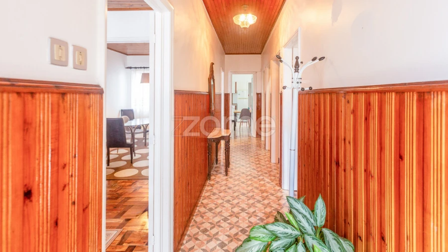 Moradia T3 para Venda em Rosto do Cão (São Roque)