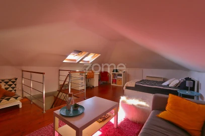 Moradia T5 para Venda em Carcavelos e Parede