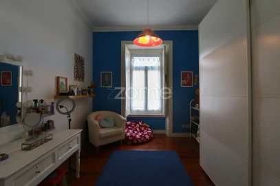 Moradia T5 para Venda em Carcavelos e Parede