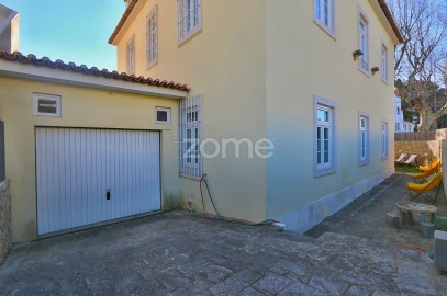 Moradia T5 para Venda em Carcavelos e Parede