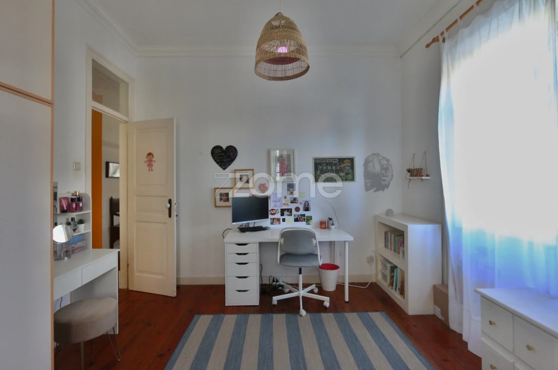 Moradia T5 para Venda em Carcavelos e Parede Foto 23