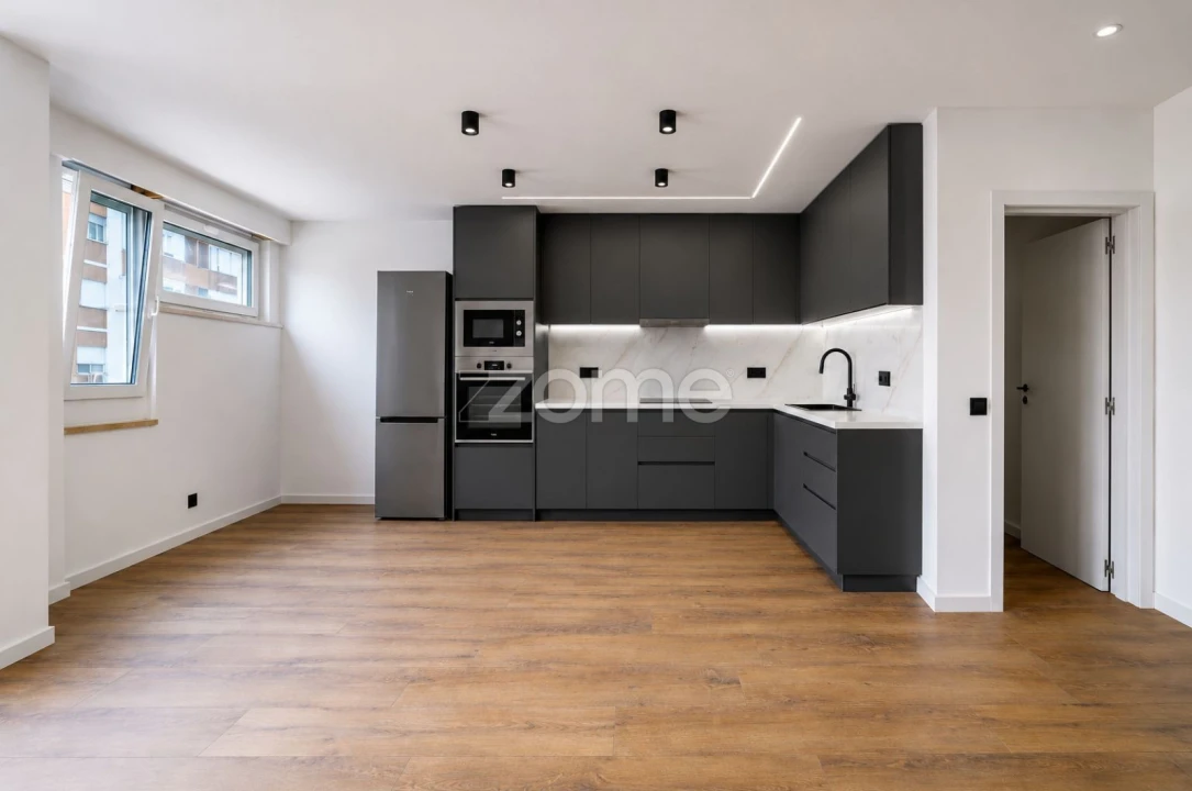 Apartamento T2 para Venda em Alto do Seixalinho, Santo André e Verderena Foto 1