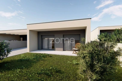 Moradia T3 para Venda em Mazarefes e Vila Fria