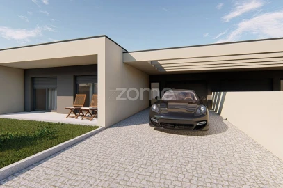 Moradia T3 para Venda em Mazarefes e Vila Fria