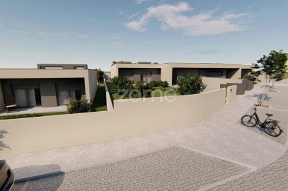 Moradia T3 para Venda em Mazarefes e Vila Fria