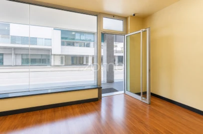 Negócio para Venda em Braga (São José de São Lázaro e São João do Souto)