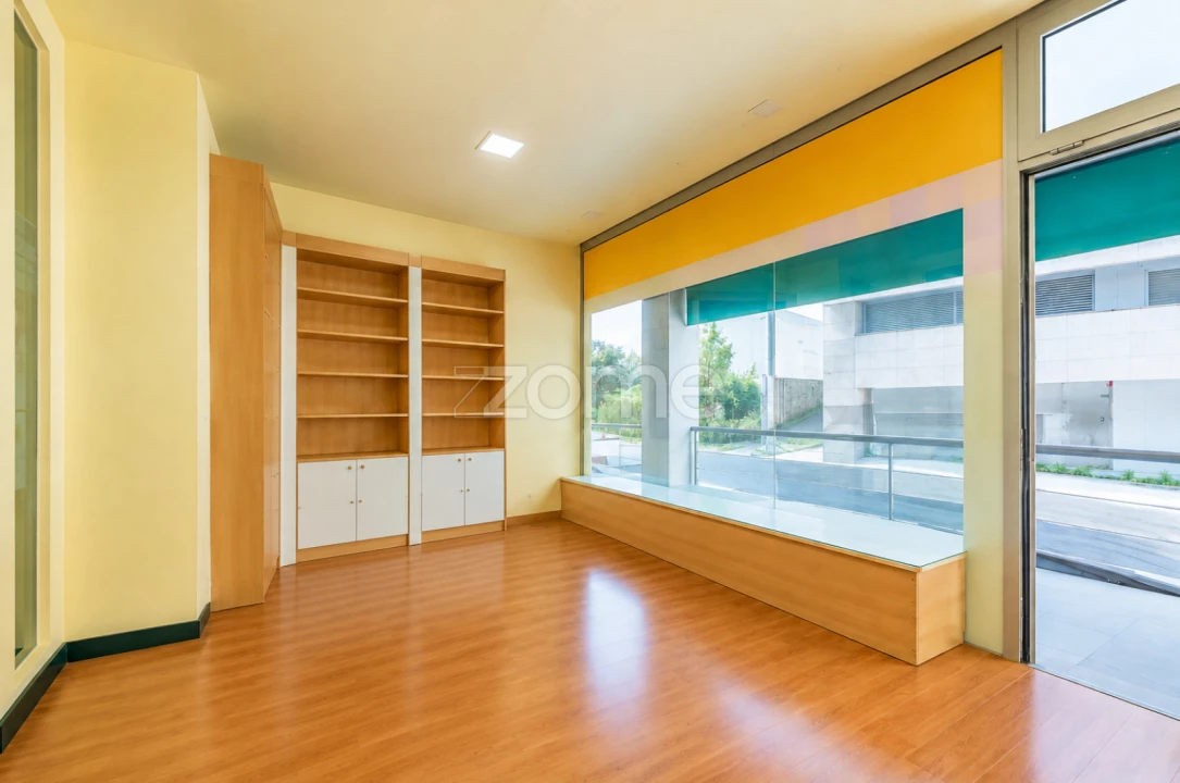 Negócio para Venda em Braga (São José de São Lázaro e São João do Souto) Foto 4