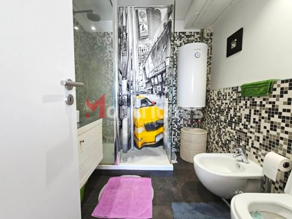 Apartamento T1 para Venda em Parque das Nações Foto 19