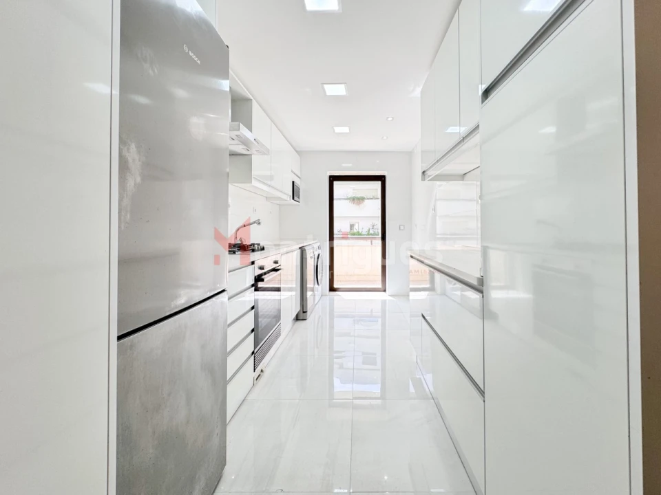 Apartamento T3 para Venda em Parque das Nações Foto 12