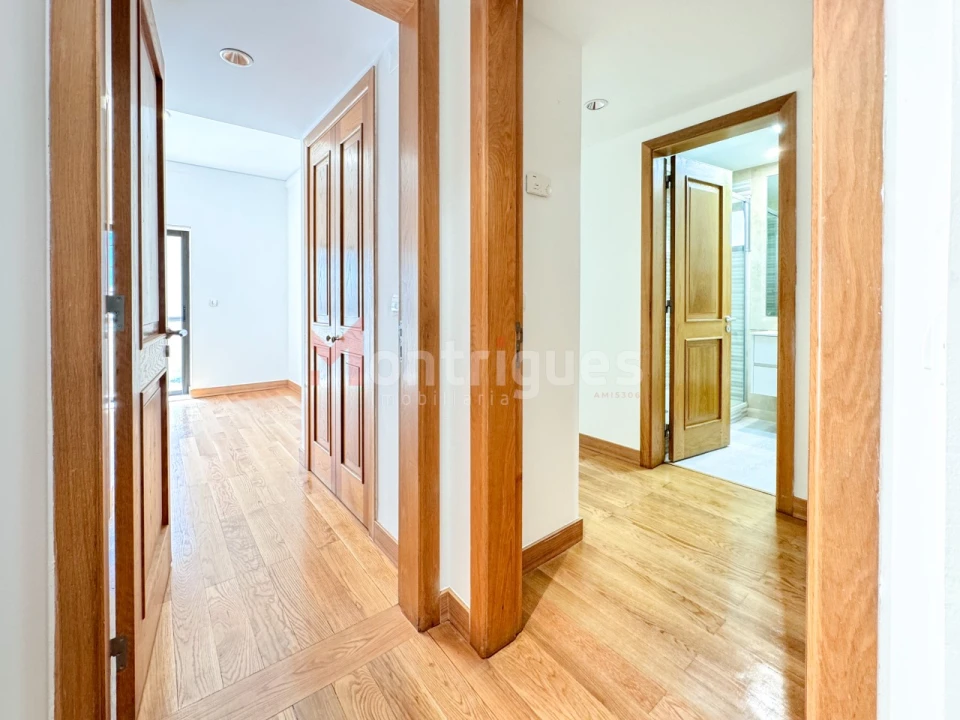 Apartamento T3 para Venda em Parque das Nações Foto 20