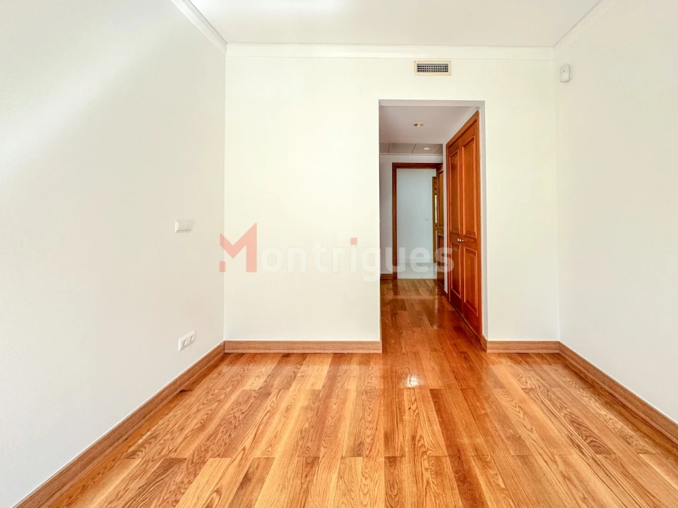 Apartamento T3 para Venda em Parque das Nações Foto 26
