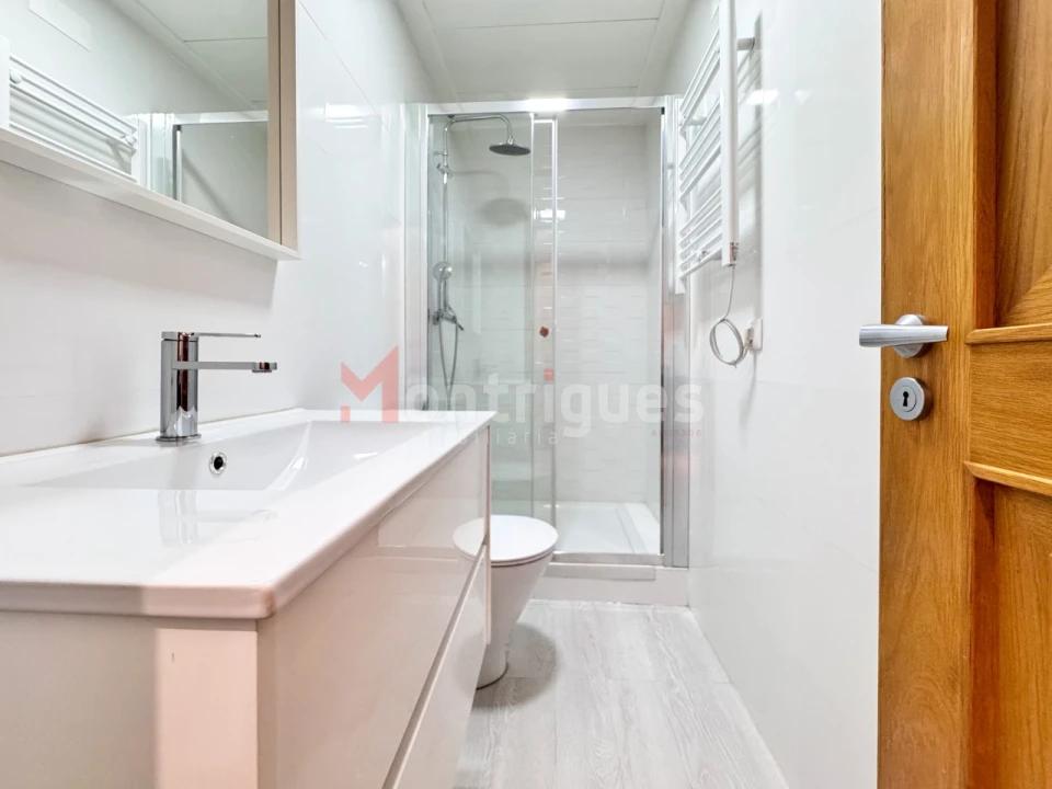 Apartamento T3 para Venda em Parque das Nações Foto 29
