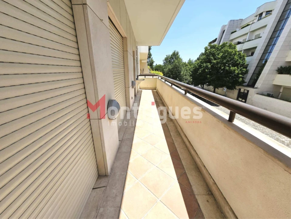 Apartamento T3 para Venda em Parque das Nações Foto 37